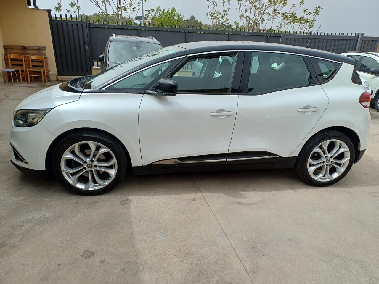 Renault Scenic Scénic dCi 8V 110 CV EDC Energy Intens