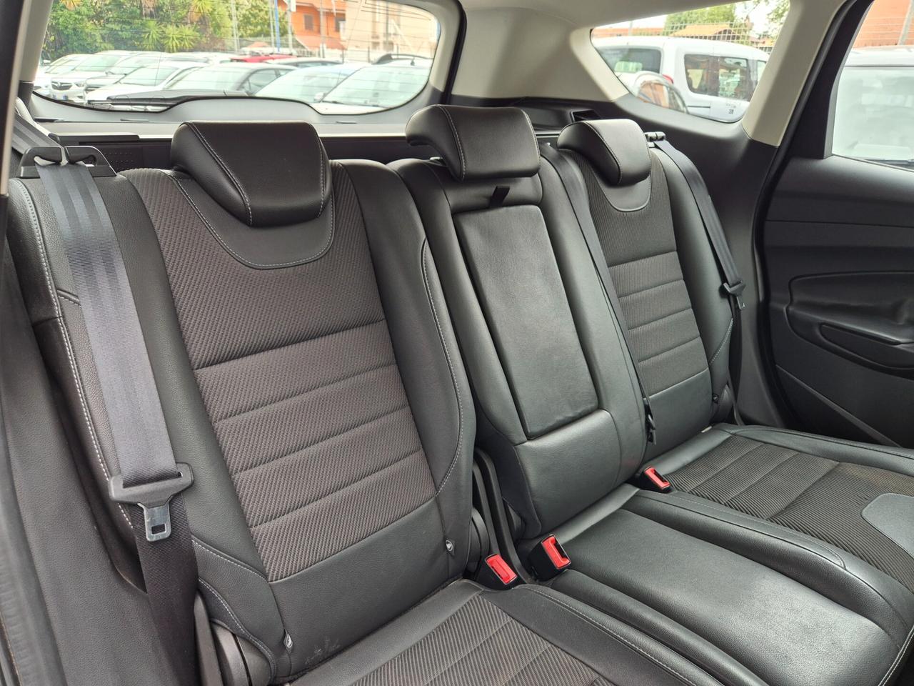 Ford Kuga 2.0 TDCI 150 CV S&S 4WD Titanium