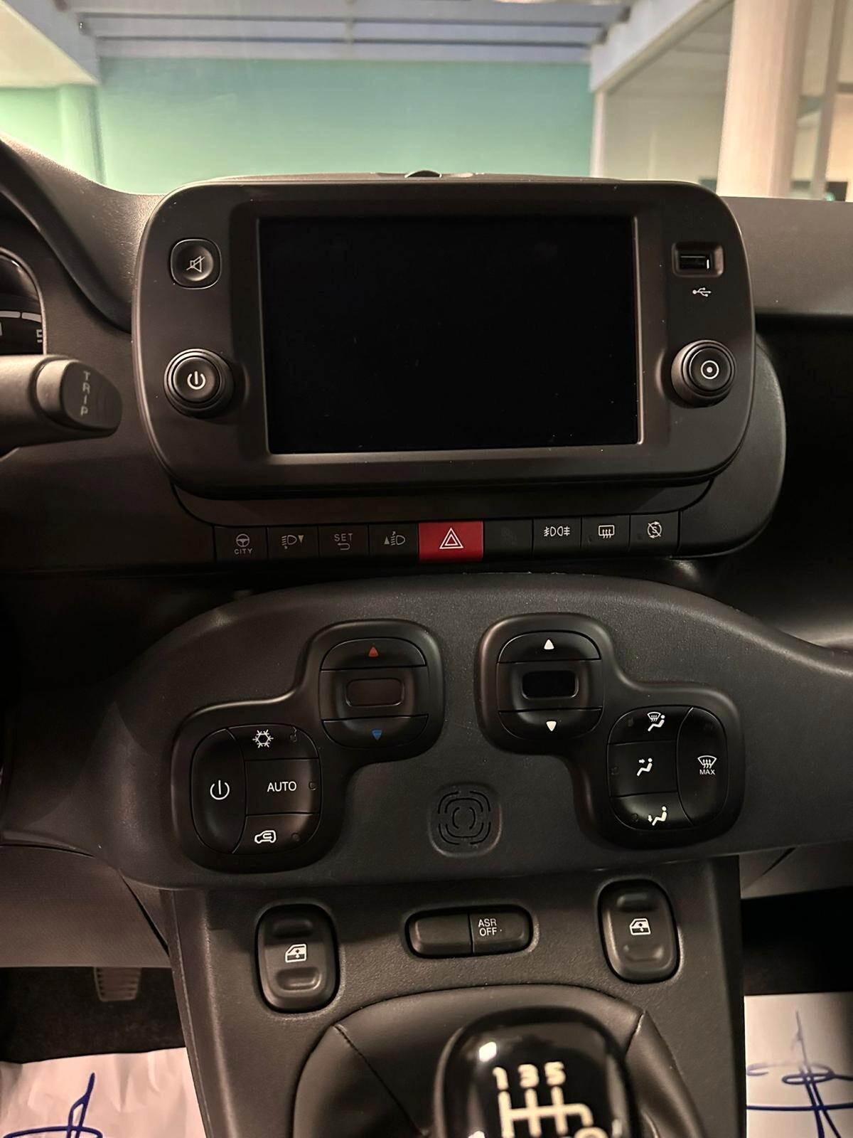 Fiat Panda 1.0 FireFly S&S Hybrid cross