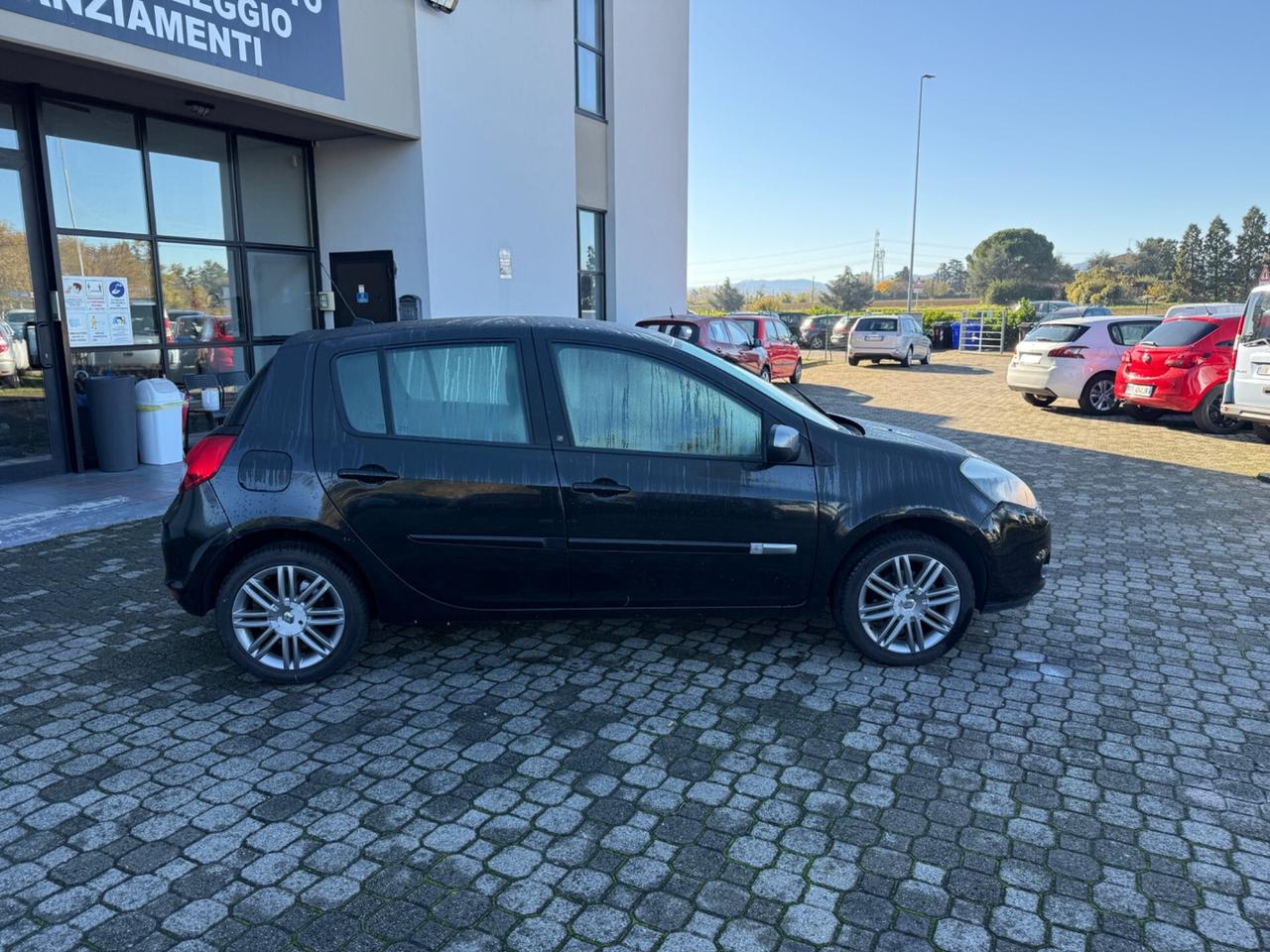 Renault Clio 1.2 16V 5 porte |NEOPATENTATI