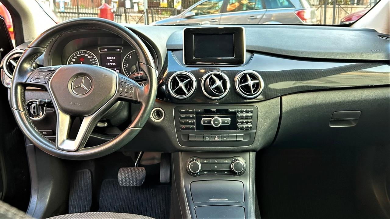 Mercedes-Benz B 200 cdi auto
