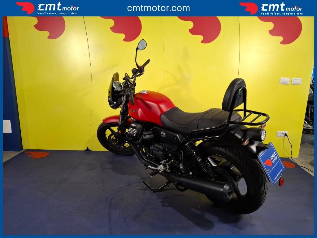 Moto Guzzi V7 - 2023