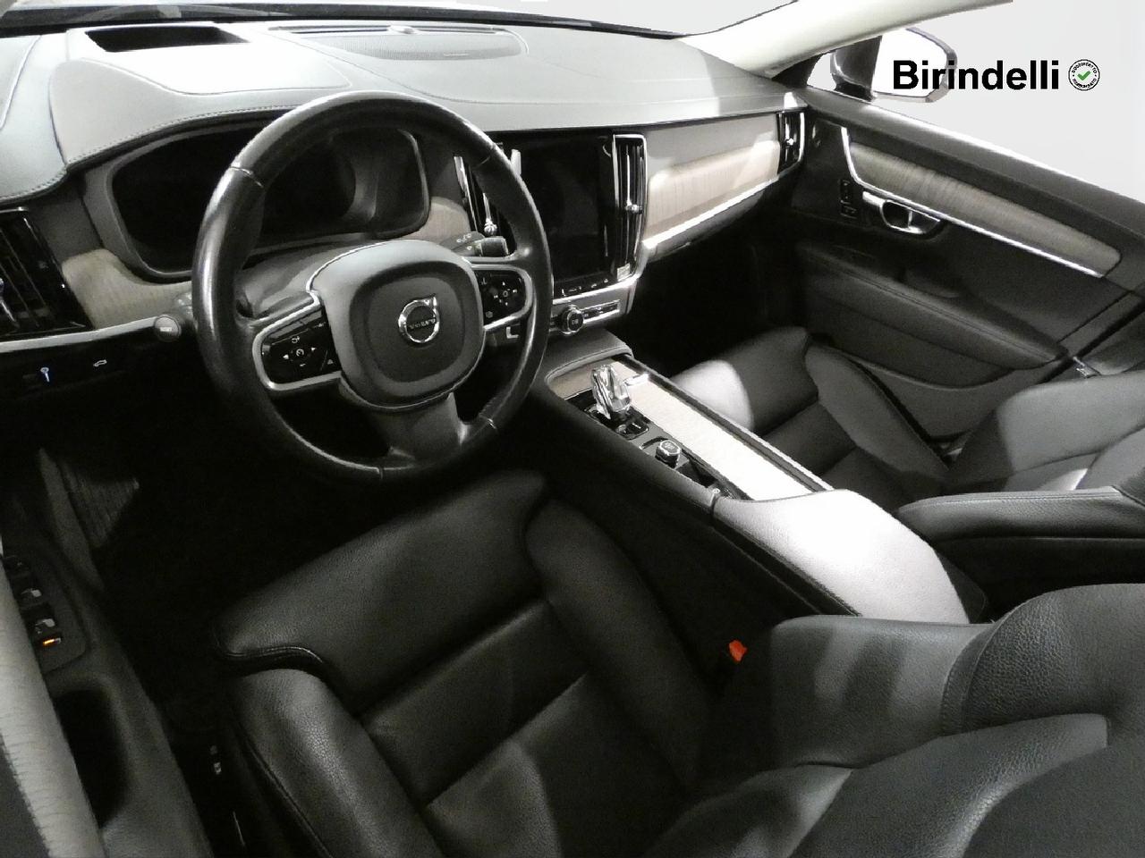 VOLVO V90 (2016-->) - V90 B4 (d) AWD Geartronic Inscription