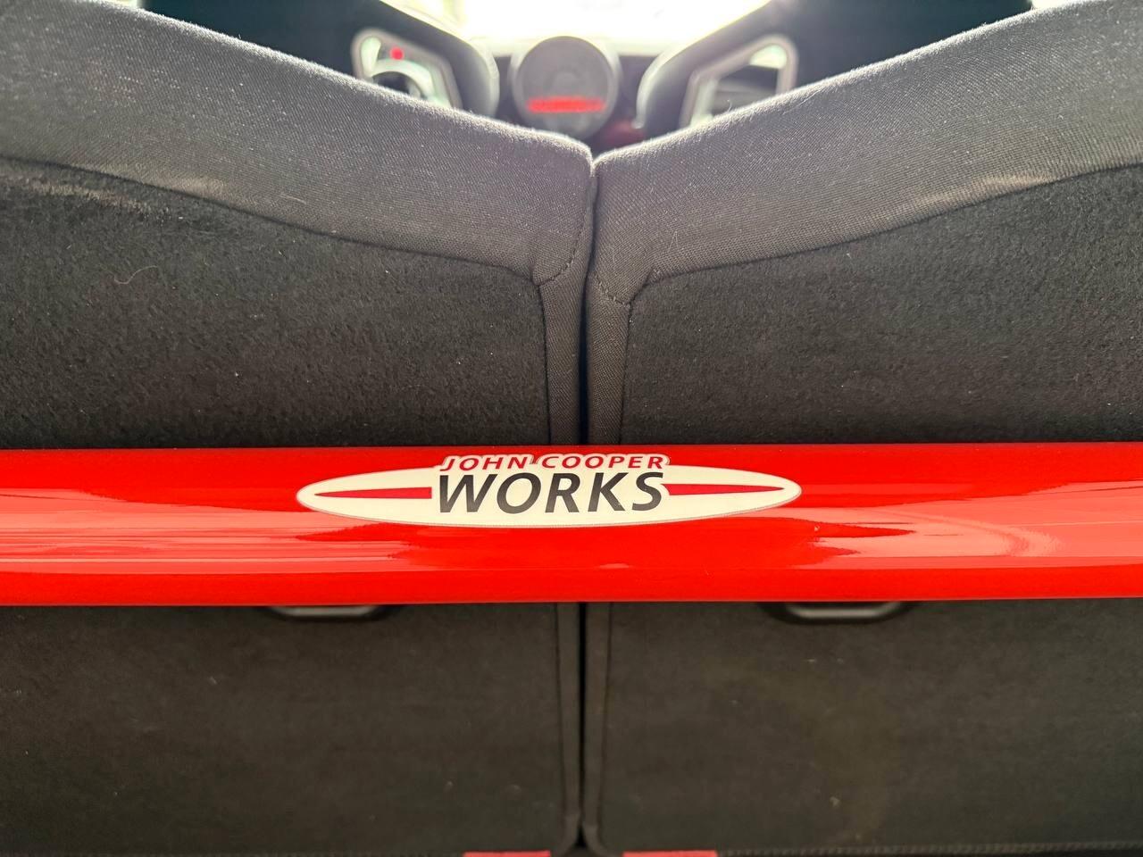 MINI COOPER CON PACCHETTO JOHN WORKS