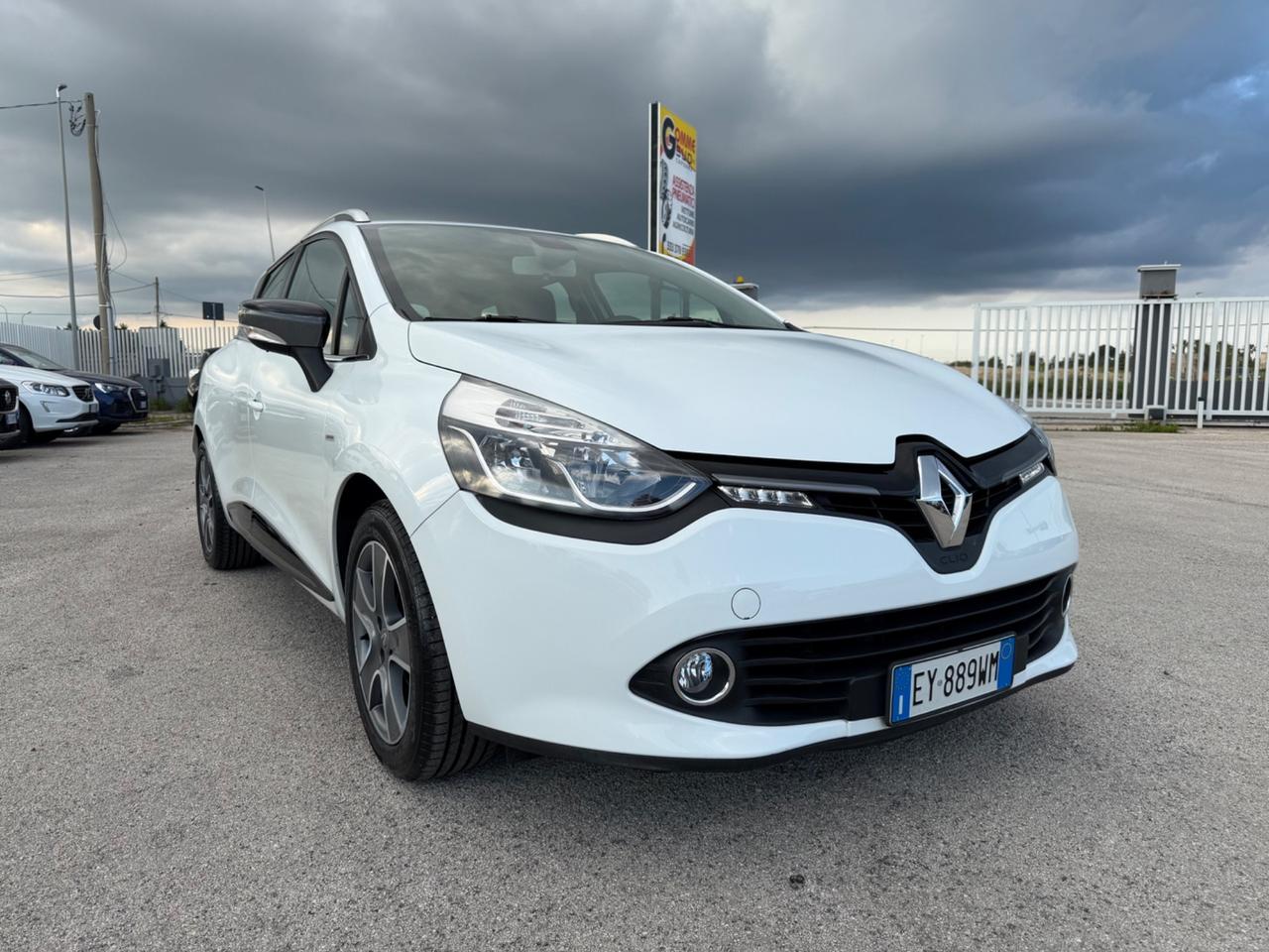RENAULT CLIO SPORTER 0.9 TCE 90CV FULL LED MY15