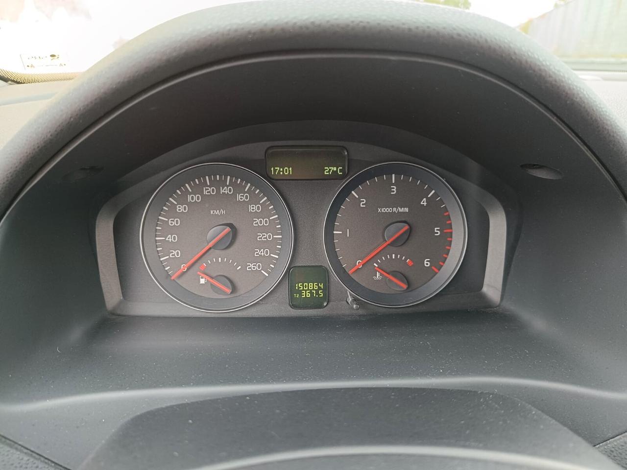 Volvo V50 D2 R-design