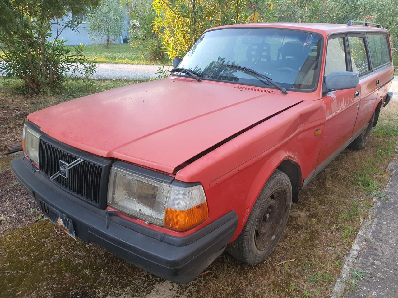 VOLVO POLAR 2.0i SW 240-245