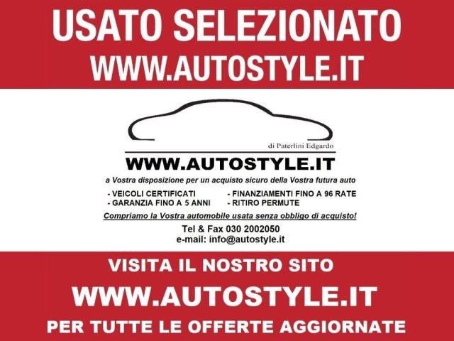RENAULT Clio 1.2 75Cv ZEN 4/5porte *NEOPATENTATI*