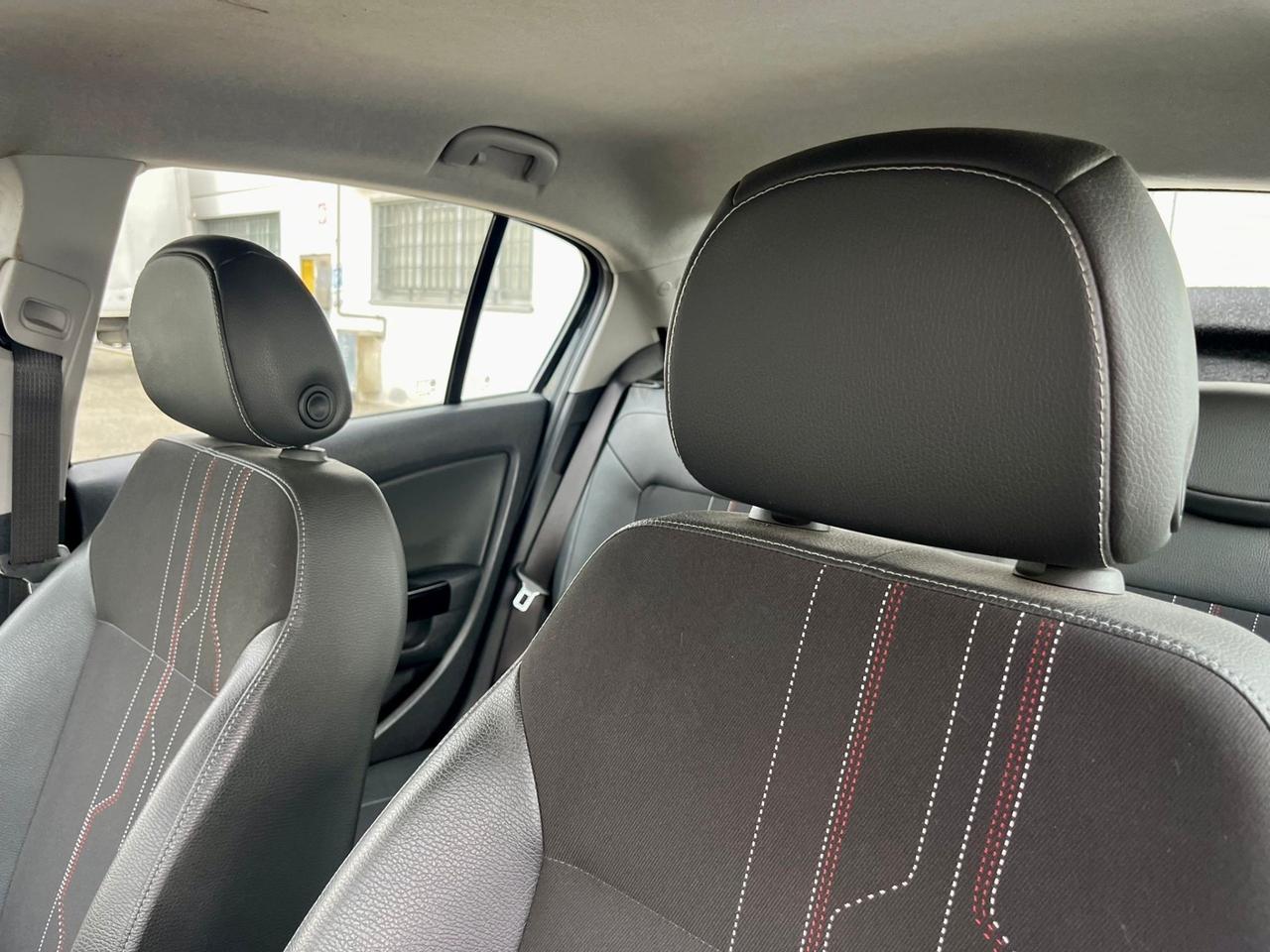 Opel Corsa 1.3d 2013 142.000km catena appena sostituita