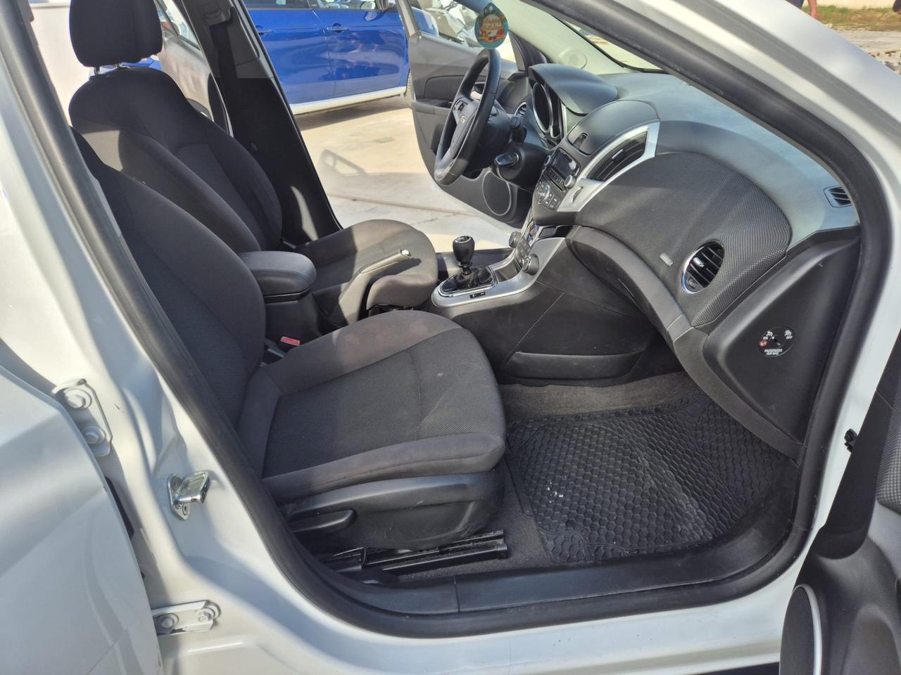 Chevrolet Cruze 1.7 Diesel Station Wagon Start/Stop LTZ