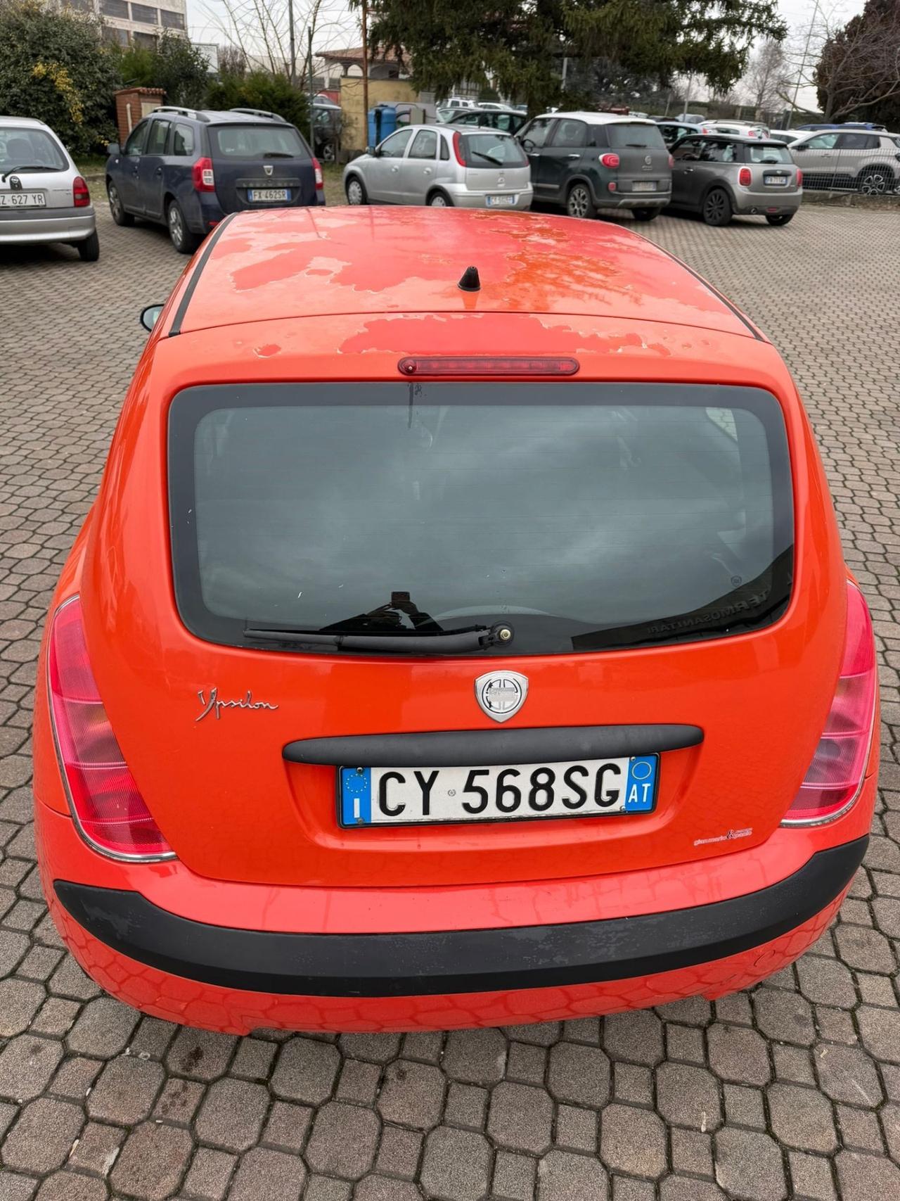 LANCIA YPSILON 1.2 BENZINA NEOPATENTATI