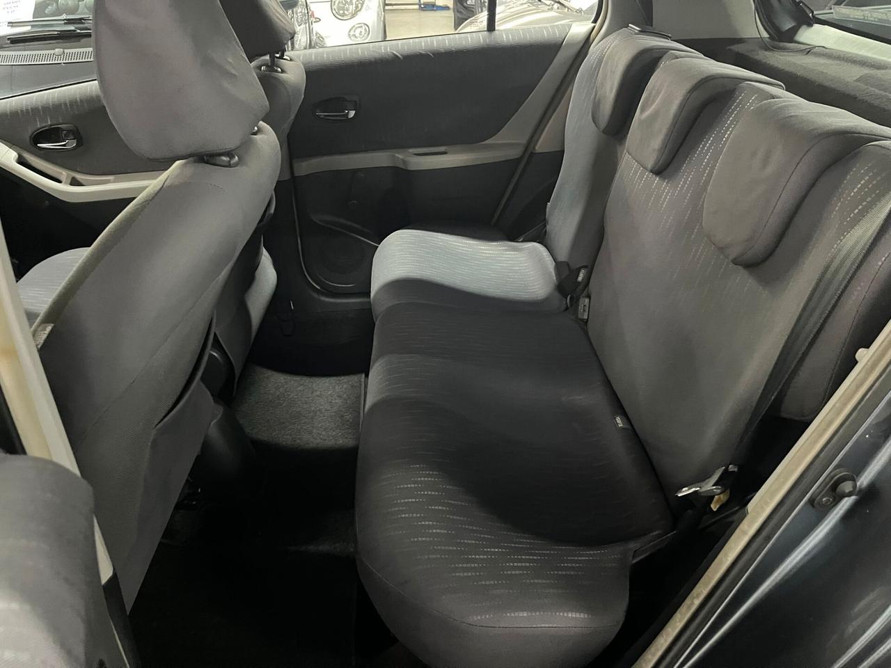 Toyota Yaris 1.3 5 porte