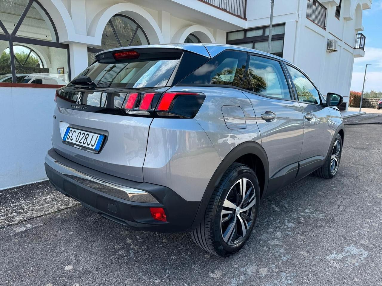 Peugeot 3008 Autocarro 5POSTI N1
