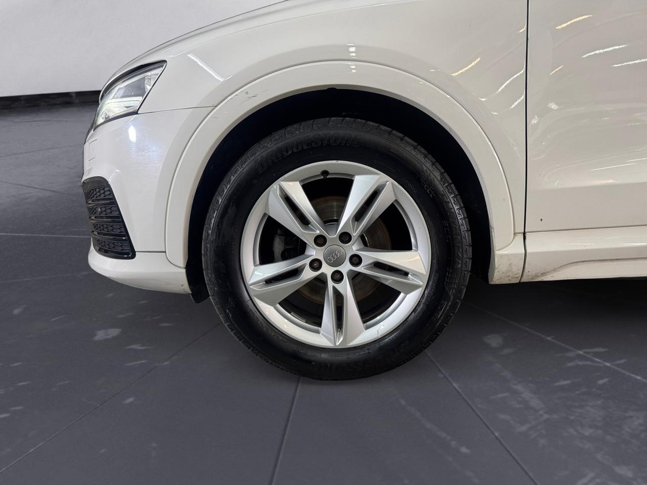 Audi Q3 2.0 tdi Sport 150cv s-tronic