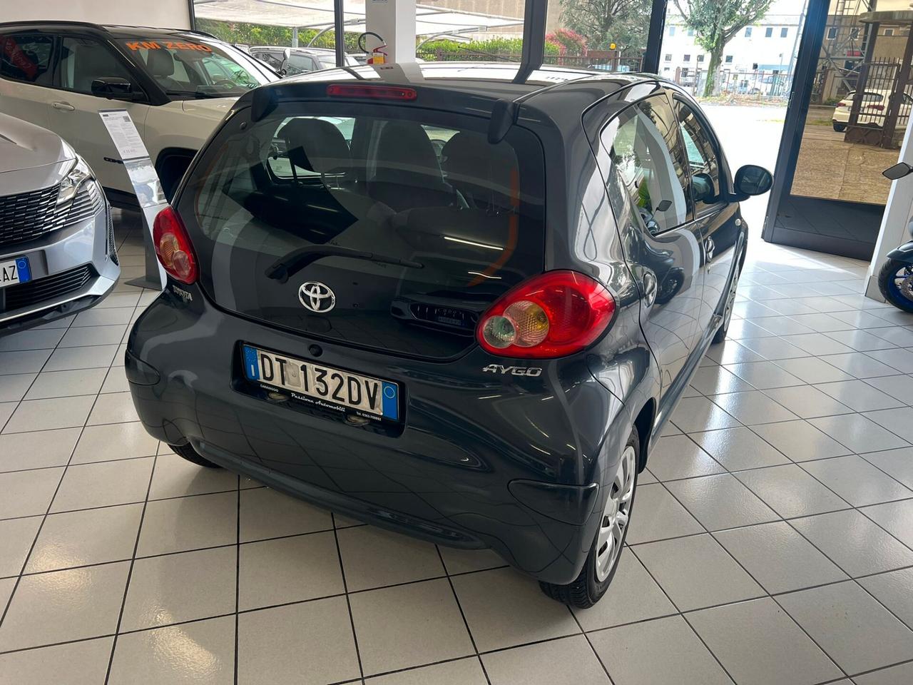 Toyota Aygo 1.0 12V VVT-i 5 porte Now