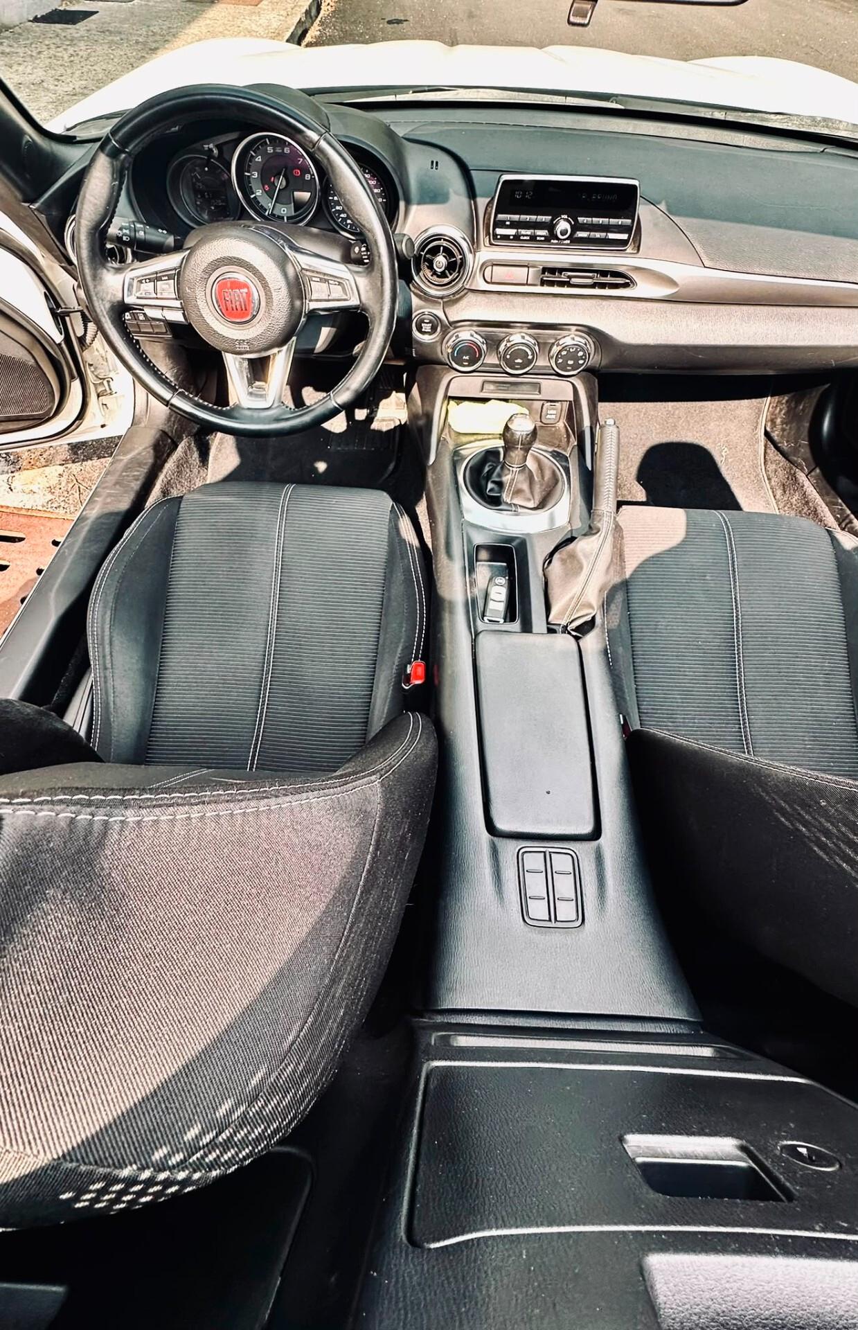 Fiat 124 Spider 1.4 cabrio