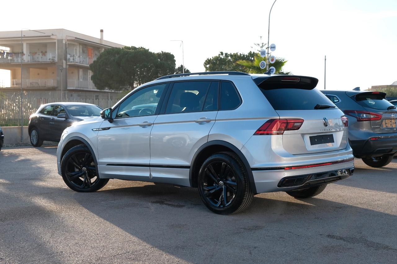 Volkswagen Tiguan 2.0 TDI 150 CV SCR DSG R-Line