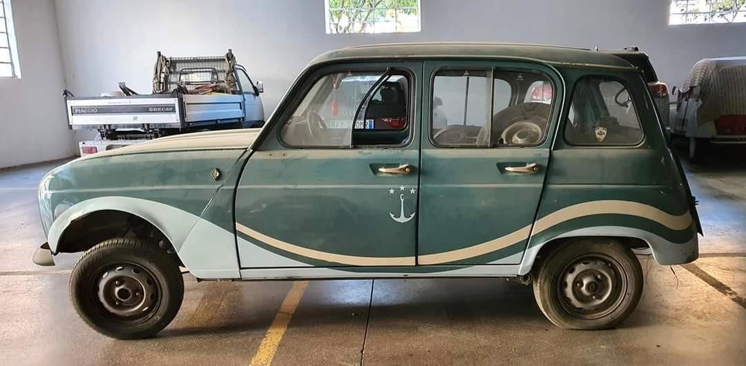 Renault 4