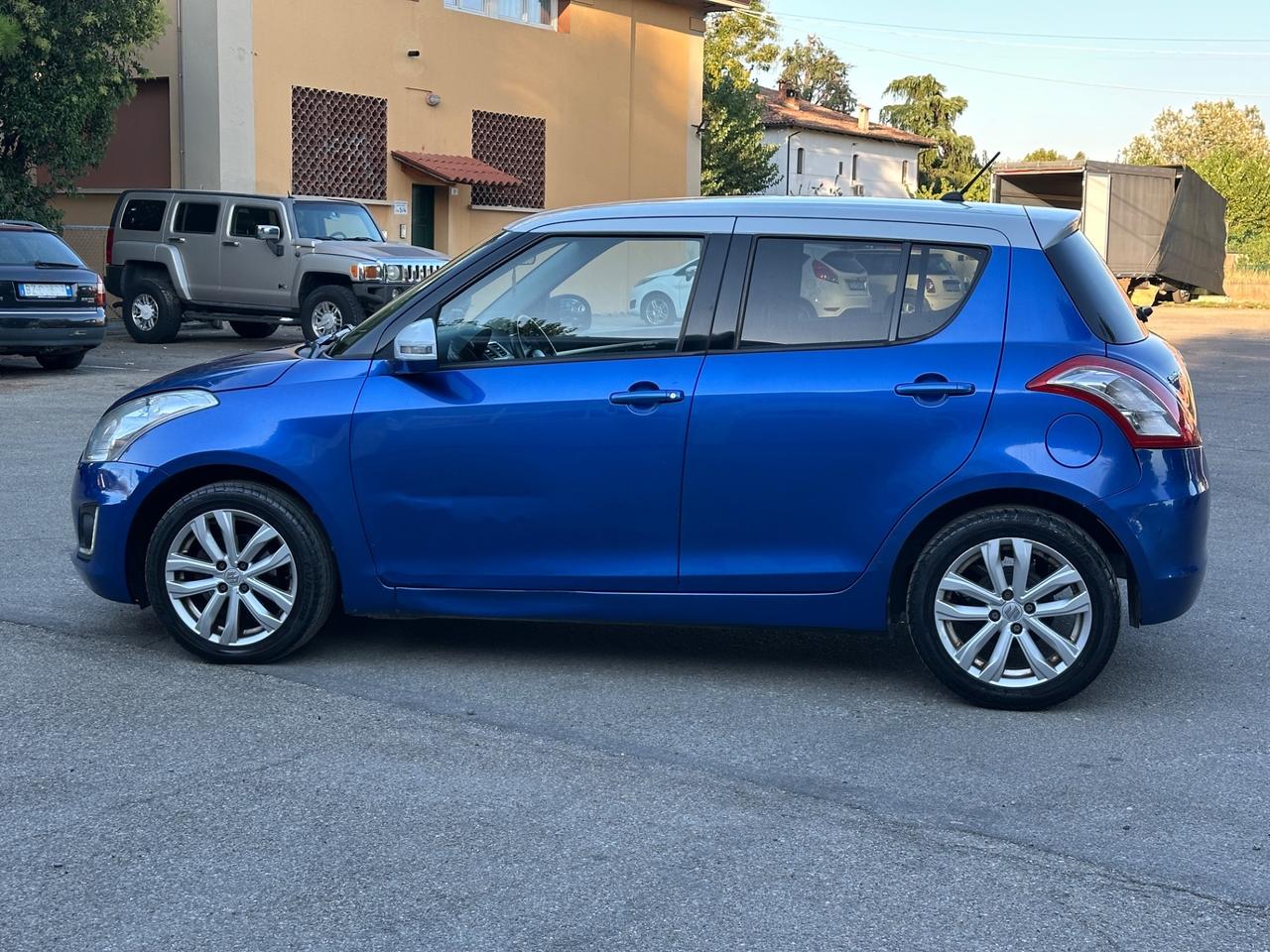 Suzuki Swift 1.2 VVT 5 porte B-Top Bi-Color