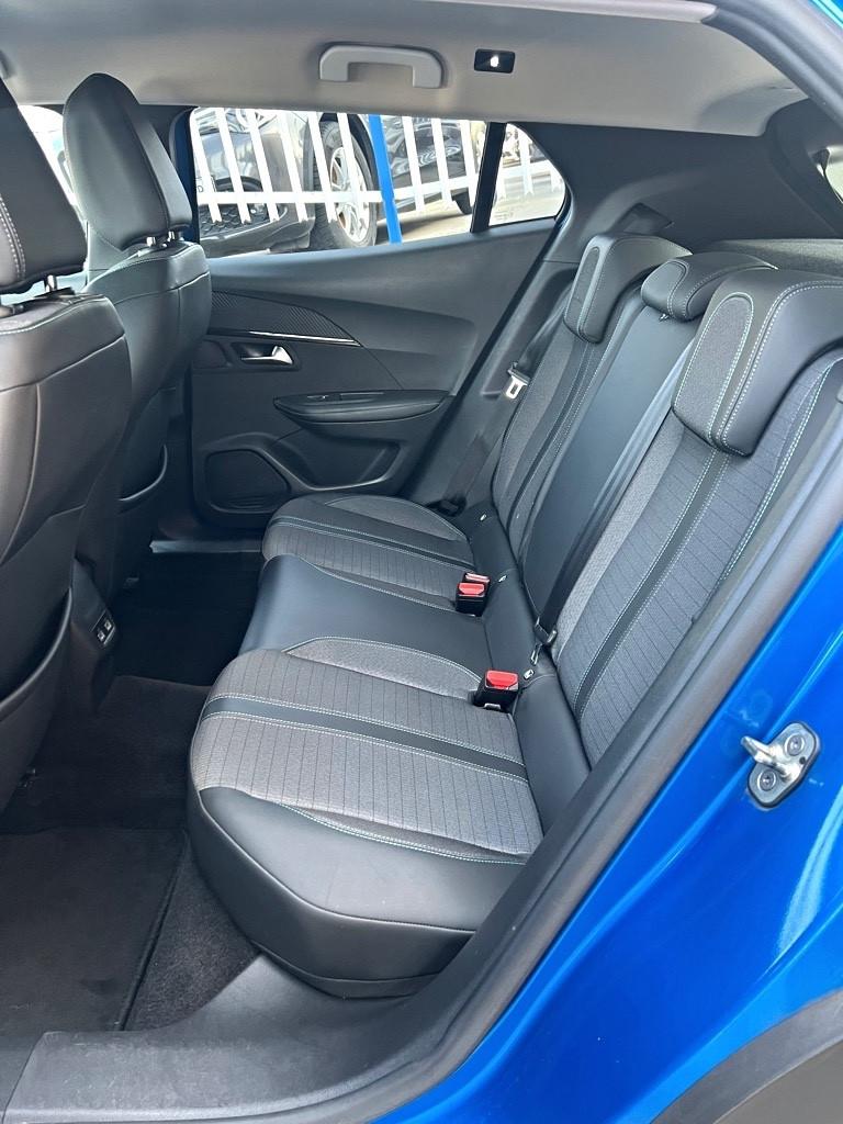 Peugeot 2008 1.5 BlueHDi 130 EAT8 Allure 2021