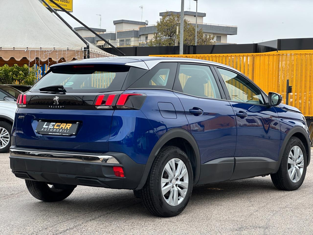 PEUGEOT 3008 1.5 BlueHDi 130 S&S EAT8 Business