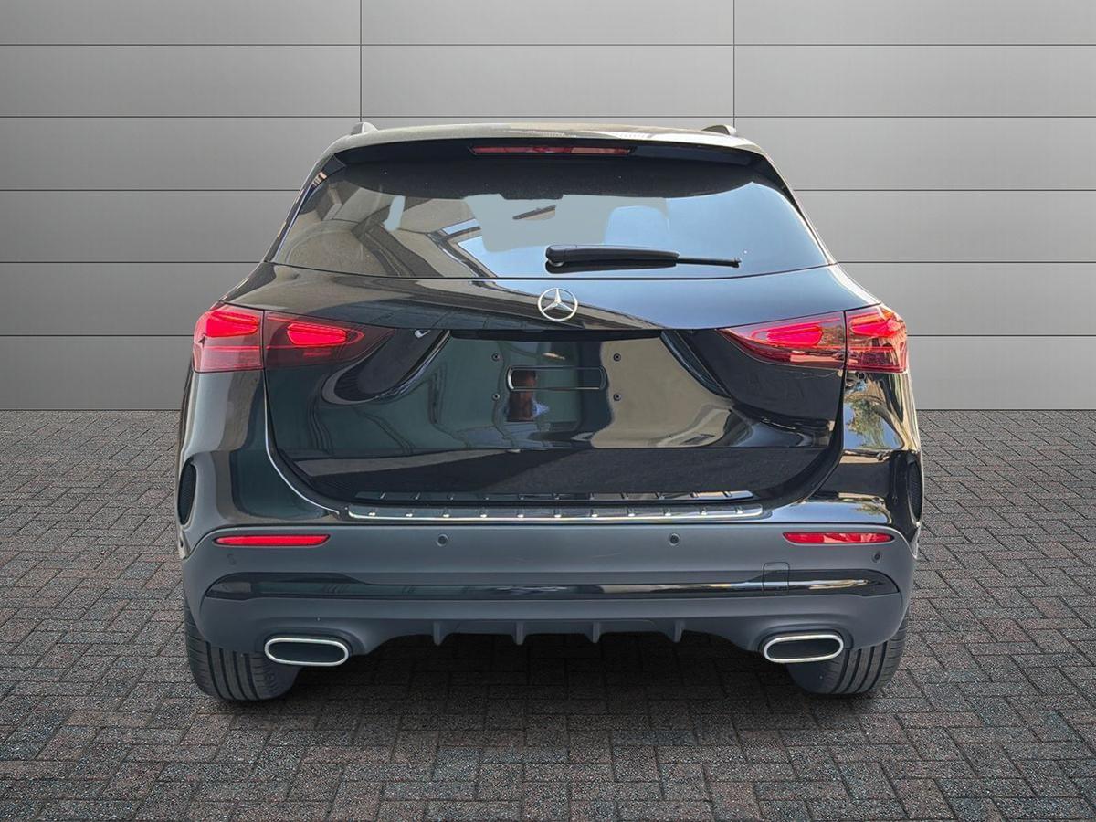 Mercedes-Benz GLA 200 d 4MATIC
