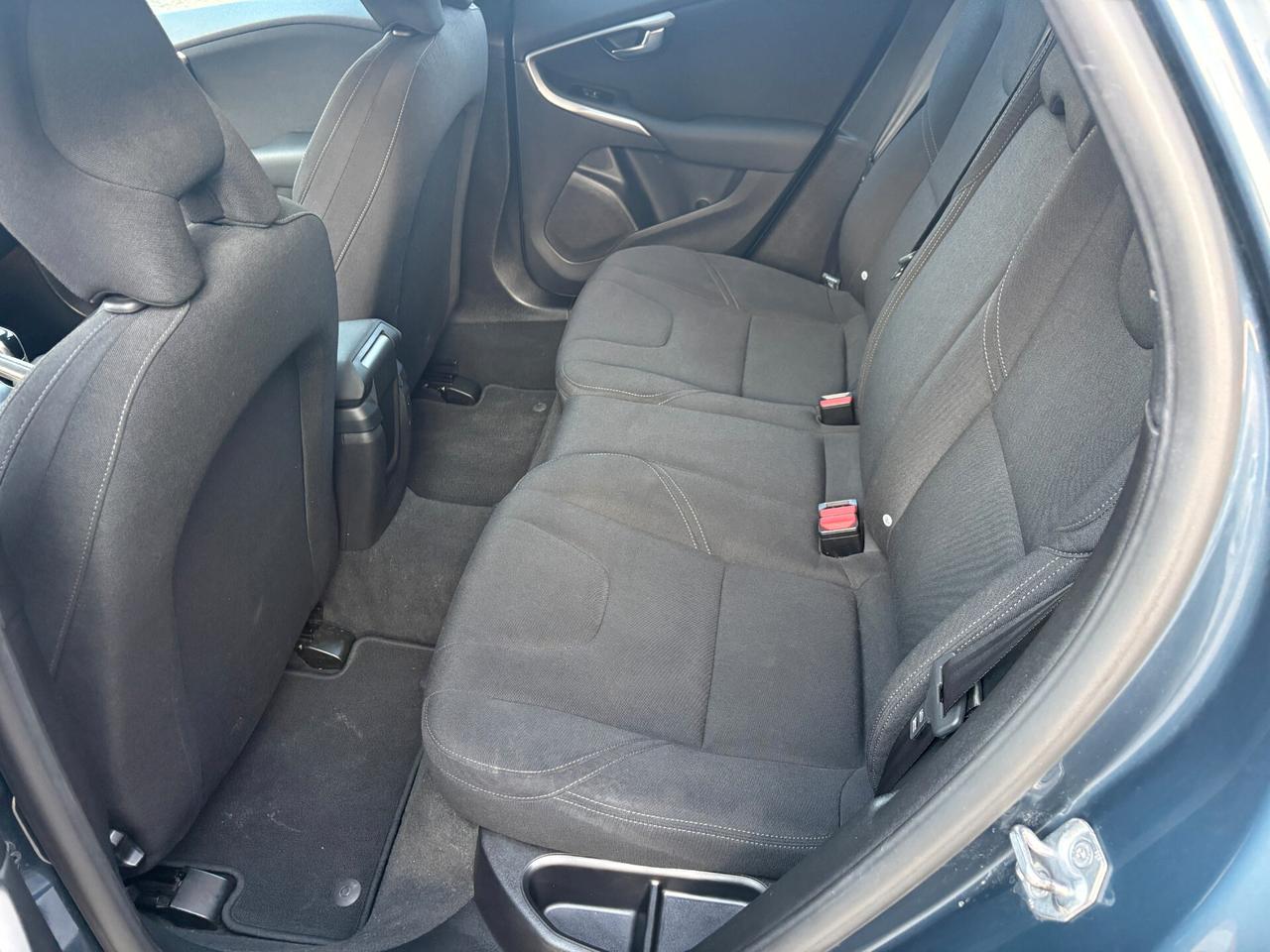 Volvo V40 2.0 D2 120CV Cross Country