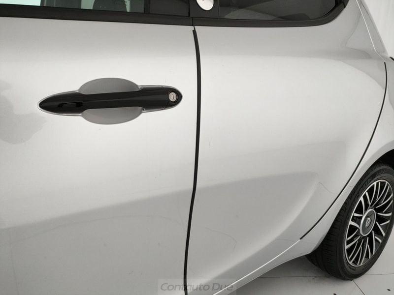 Lancia Ypsilon Ypsilon 1.2 Silver Gpl 69cv