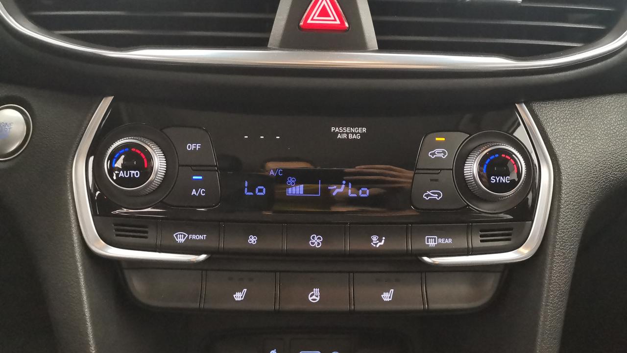HYUNDAI Santa Fe IV - Santa Fe 2.2 crdi Xprime 4wd auto