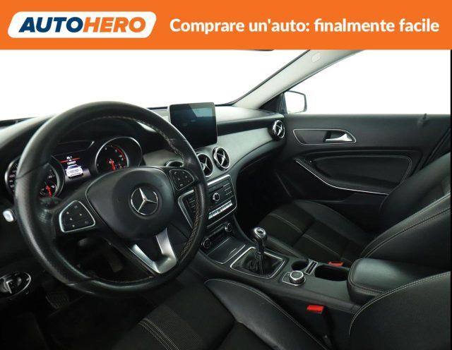 MERCEDES-BENZ GLA 180 d Sport