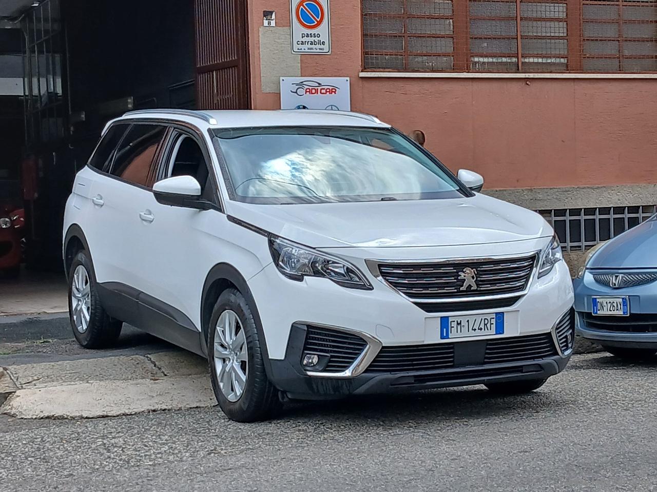PEUGEOT 5008 BlueHDi 120 S&S