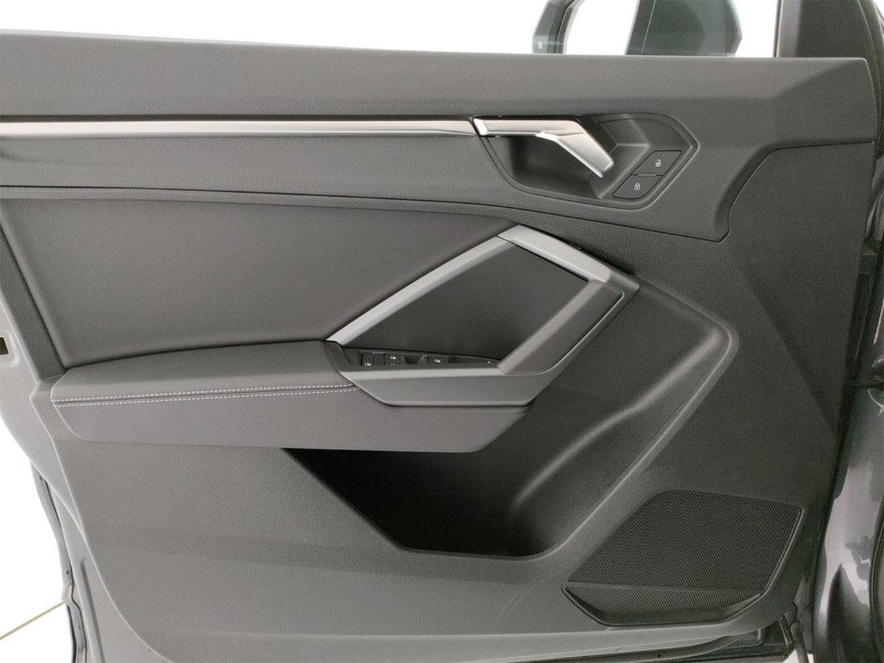 Audi Q3 sportback 45 1.4 tfsi e business plus s-tronic