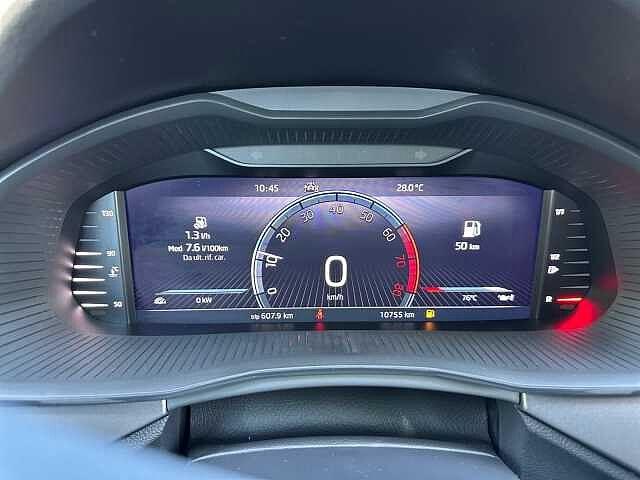 SKODA Kamiq 1.0 TSI Black Dots