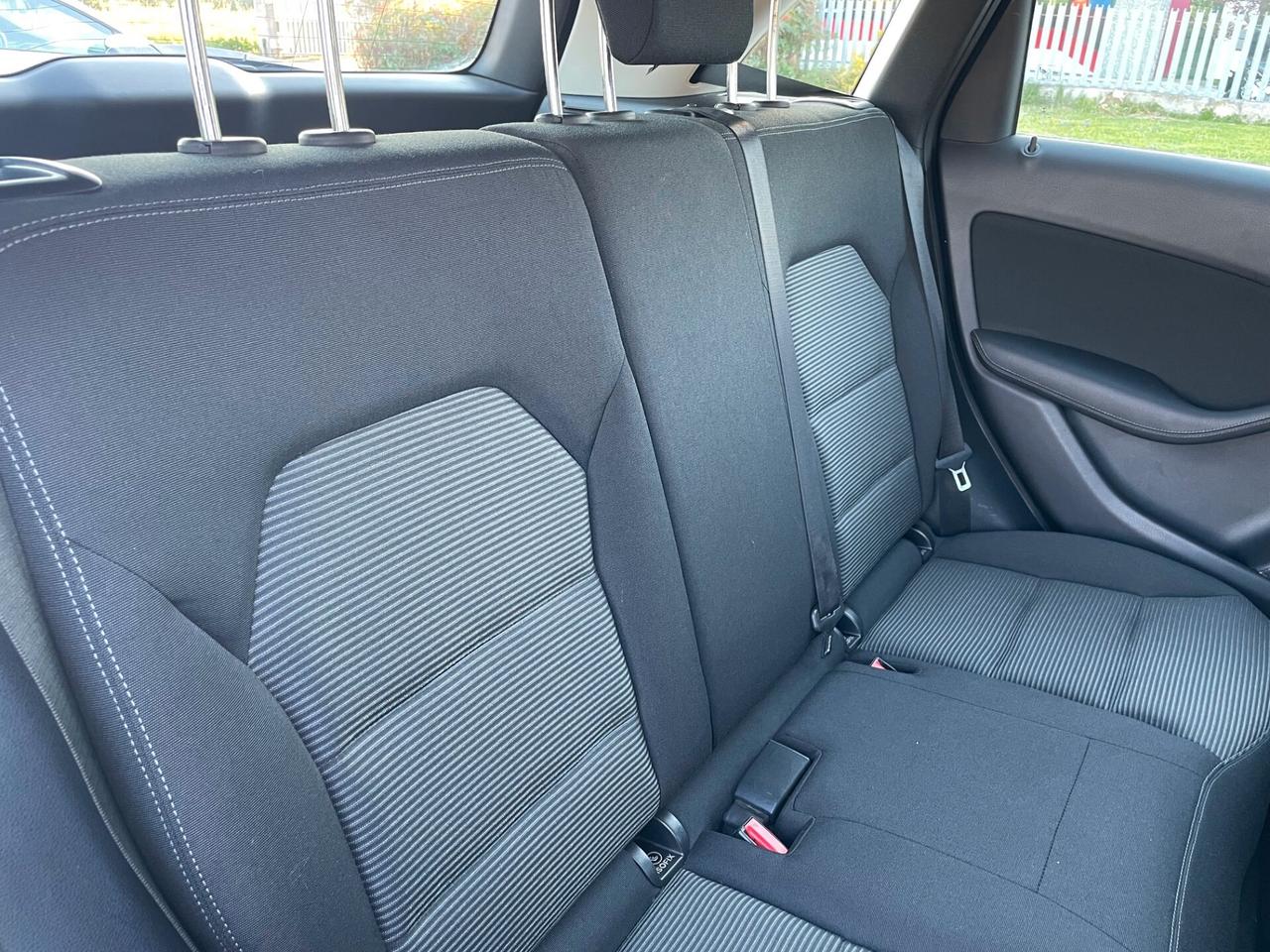 Mercedes-benz B 180 d Business