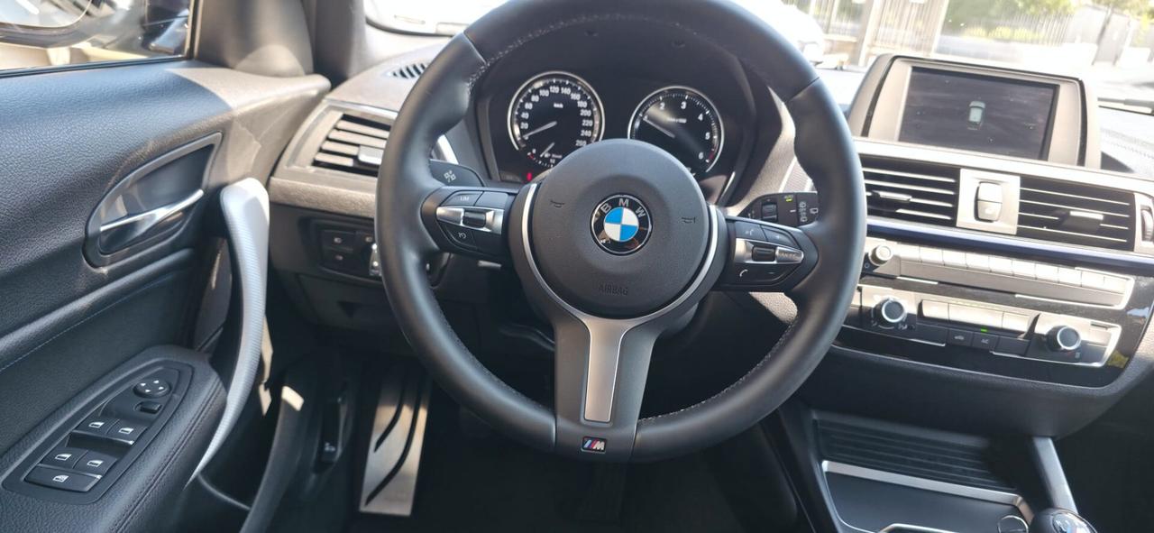 Bmw 116 116d 5p. Advantage