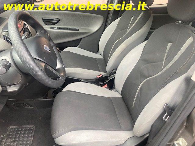 LANCIA Ypsilon 1.2 69 CV 5 porte Silver