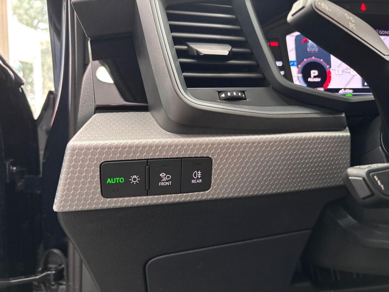 AUDI A1 CITYCARVER 30TFSI S-TRONIC S-LINE
