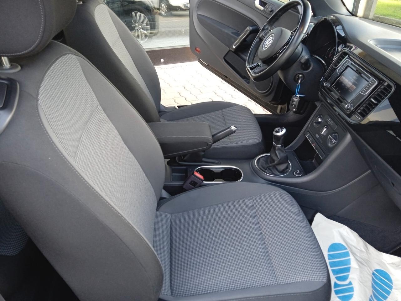 Volkswagen Maggiolino 1.2 TSI Design tetto apribile sens park x2 navy vol multifunzioni lim. di velocita' pronta consegna