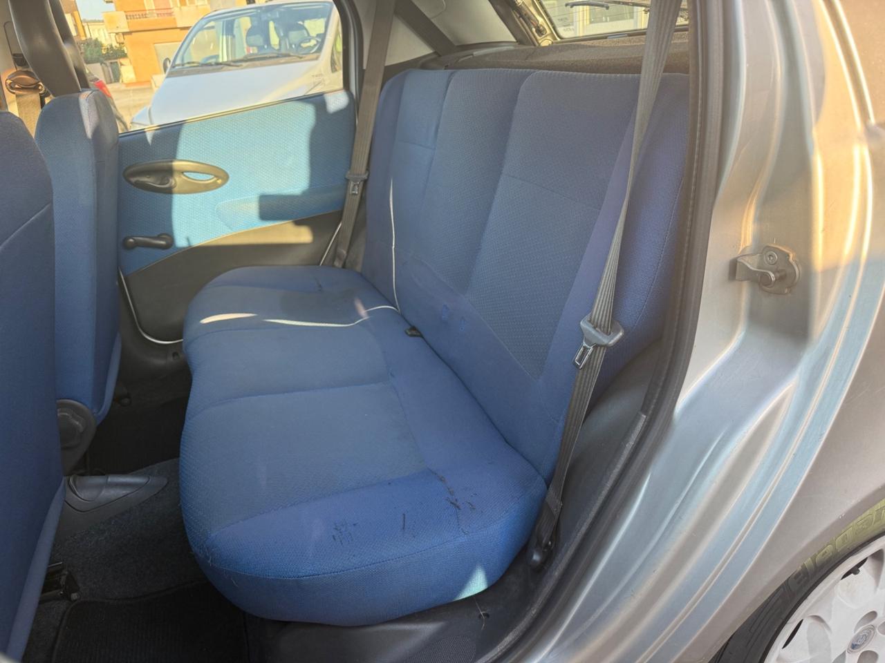 Fiat Punto 1.2i cat 5 porte EL