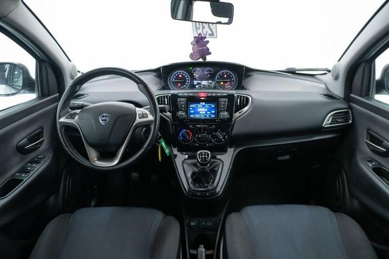 Lancia Ypsilon 1.2 69CV 5 porte S&S Gold