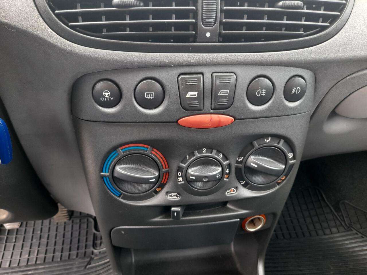 Fiat Punto 1.2i 16V cat 5 porte GPL SCADENZA 2035