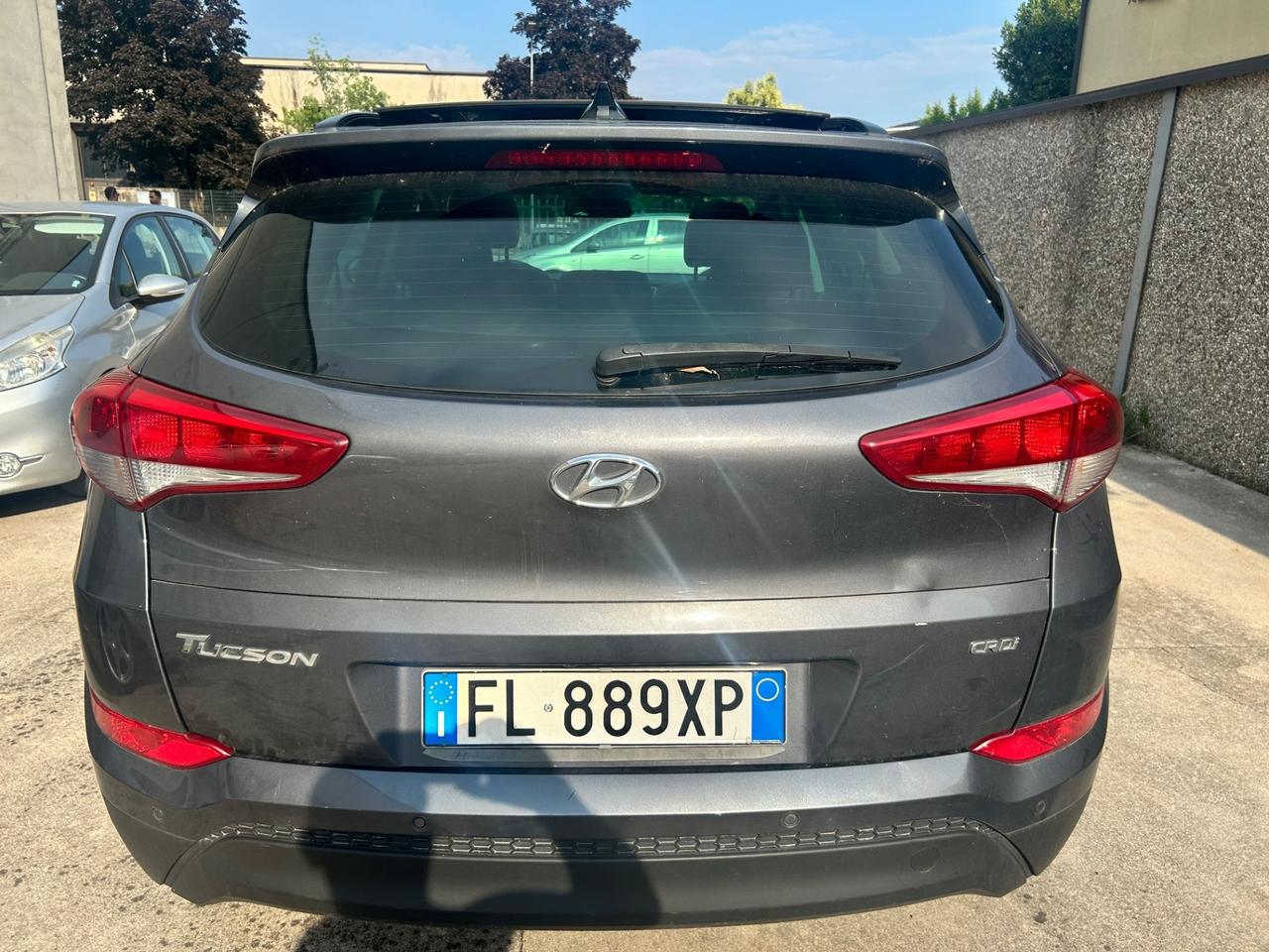Hyundai Tucson 1700 CRDI X PRIME motore da rivedere