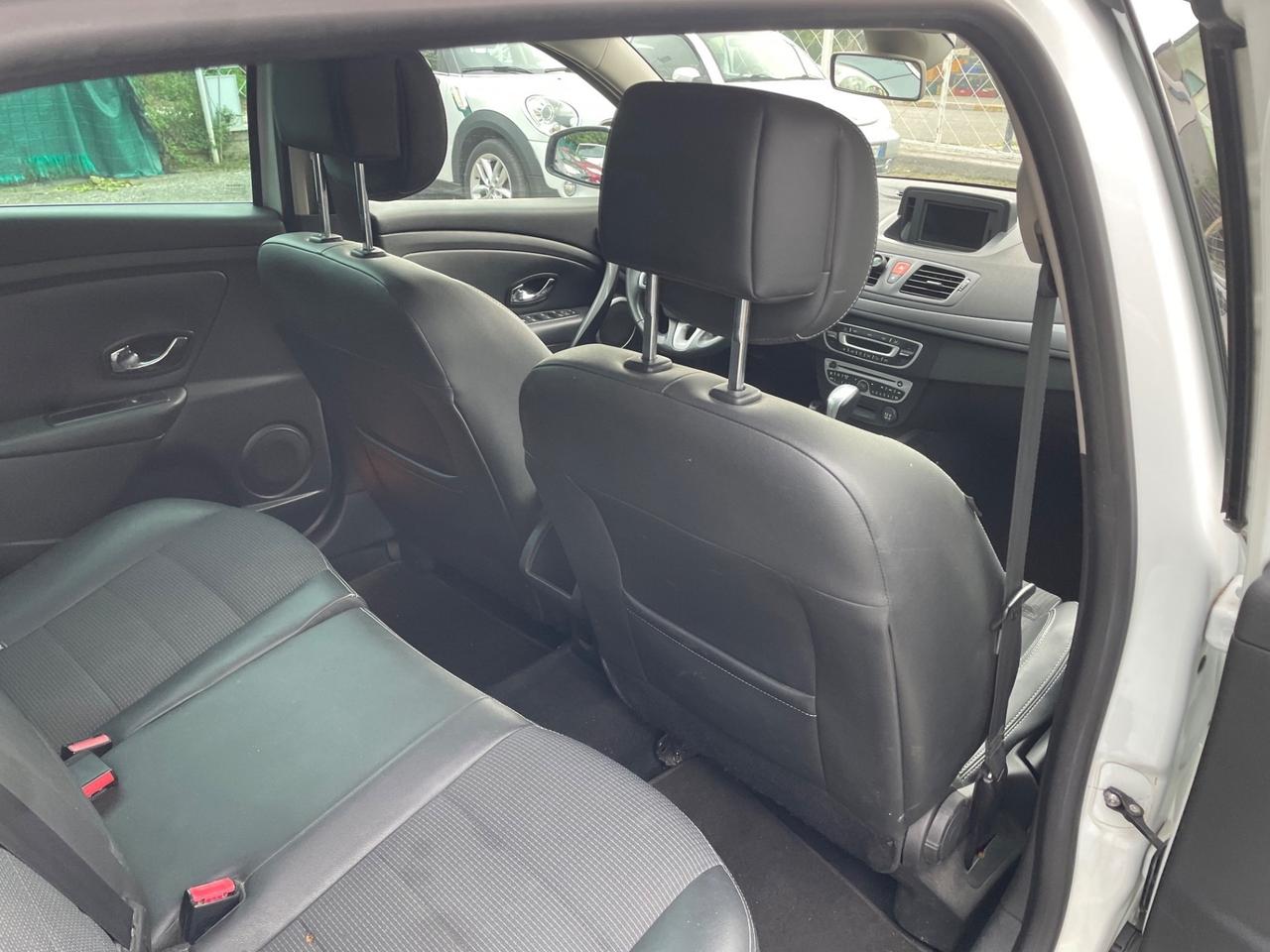 Renault Megane 1.5 dCi 110CV cambio automatico