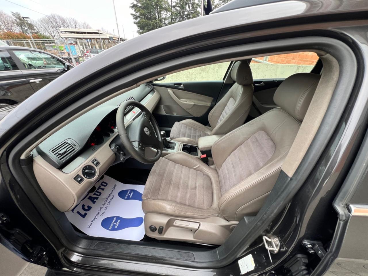 Volkswagen Passat 1.6 16V FSI Comfortline