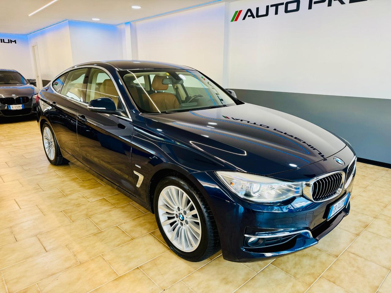 BMW 318d GT Luxury - LED / Navi
