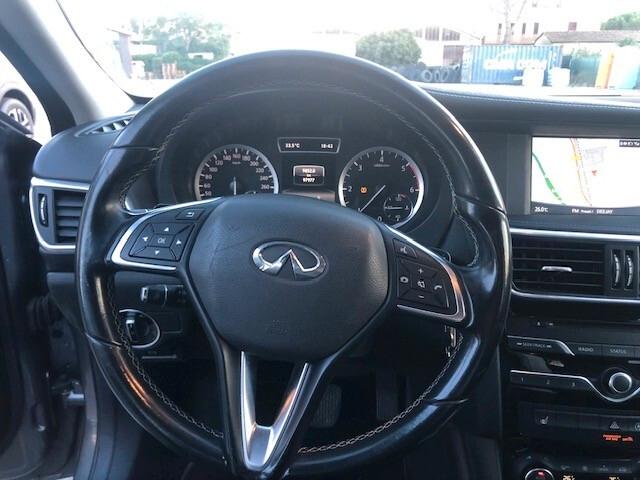 Infiniti Q30 1.5d DCT Bus Exe “ Conto Vendita”