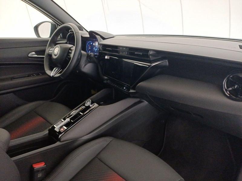 Alfa Romeo Junior MEV Ibrida Ibrida 1.2 145cvHybrid Edct6