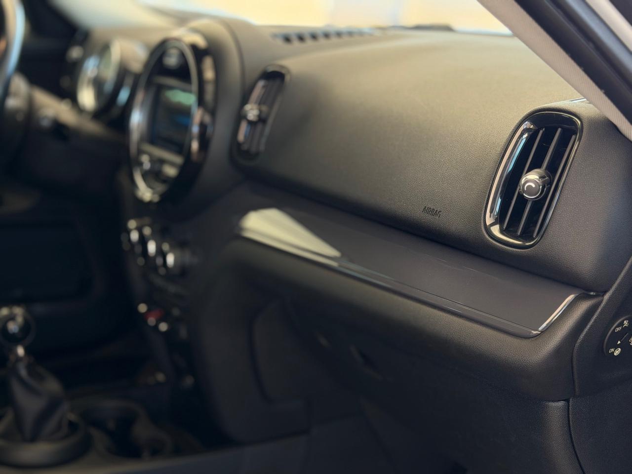 Mini Cooper Countryman 1.5 One D NEOPATENTATI
