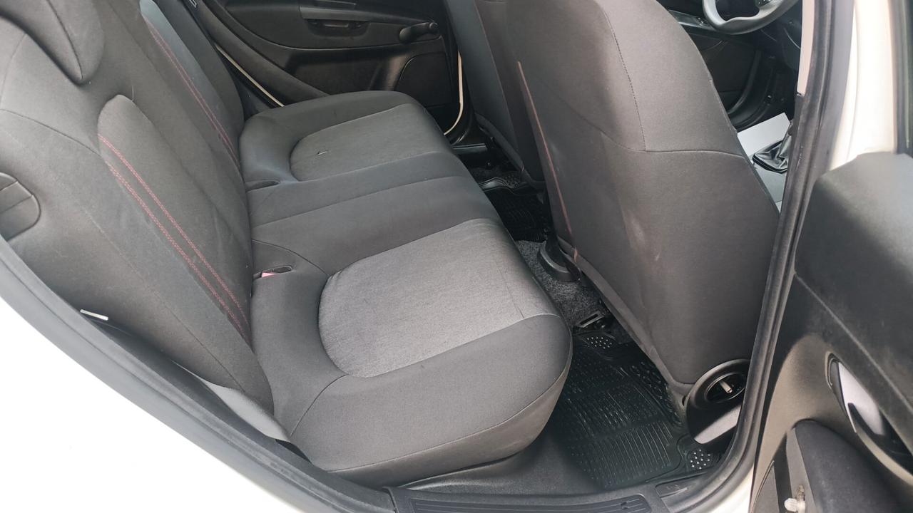 Fiat Punto 1.3 diesel 75 CV. N1 con i posti