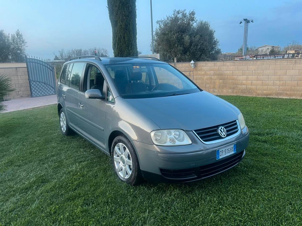 Volkswagen Touran 1.9 TDI 105CV DSG Trendline